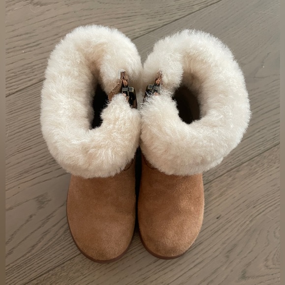 UGG 
Jorie Boots | Camel - Picture 3 of 6